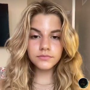 Meet your Posher, Ava